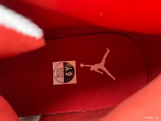 Jordan Air CT8012-116 Retro 'CHERRY' 11 0813